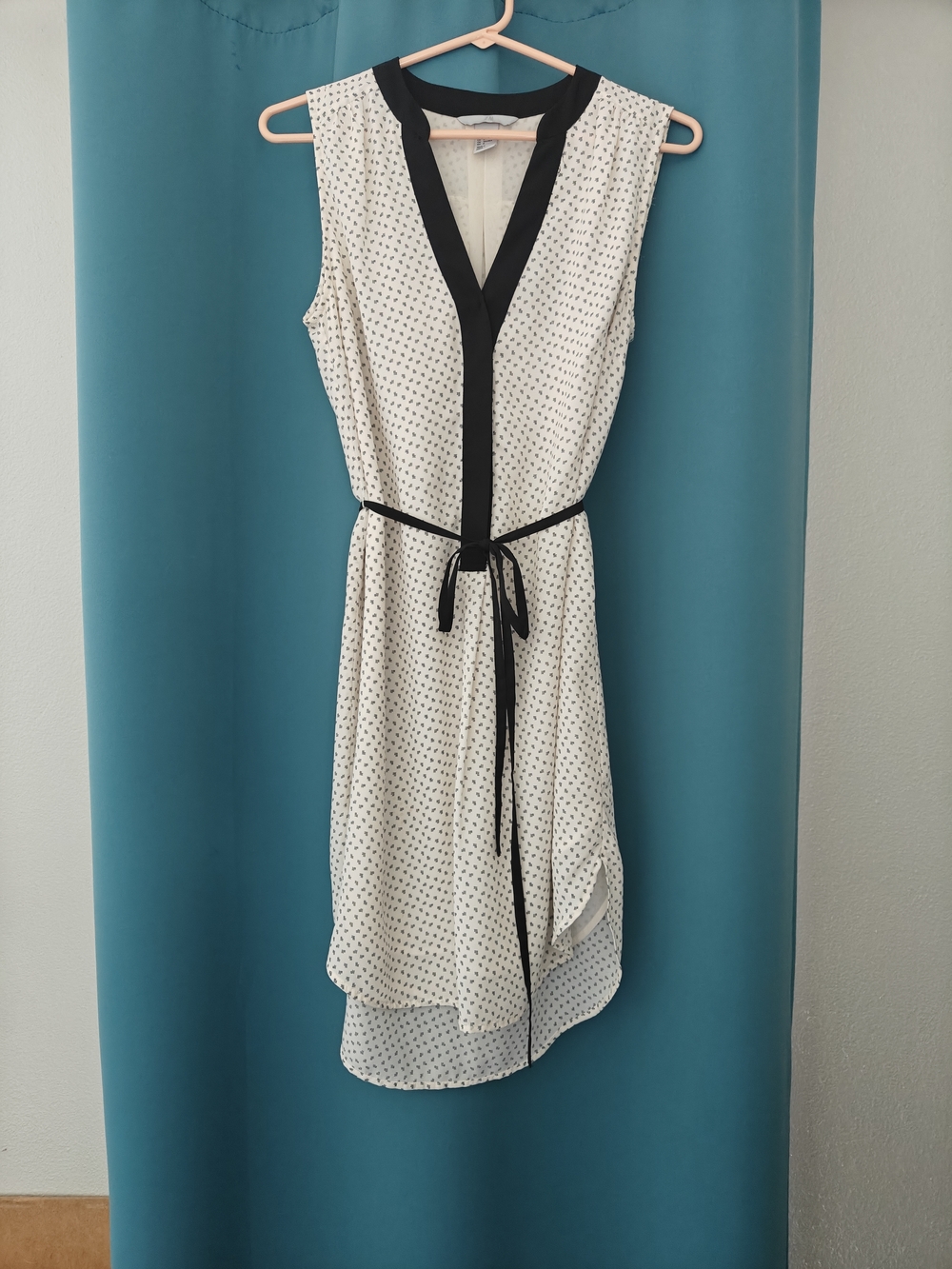 H&M White Sleeveless Polka Dot High-Low Dress with Black Trim